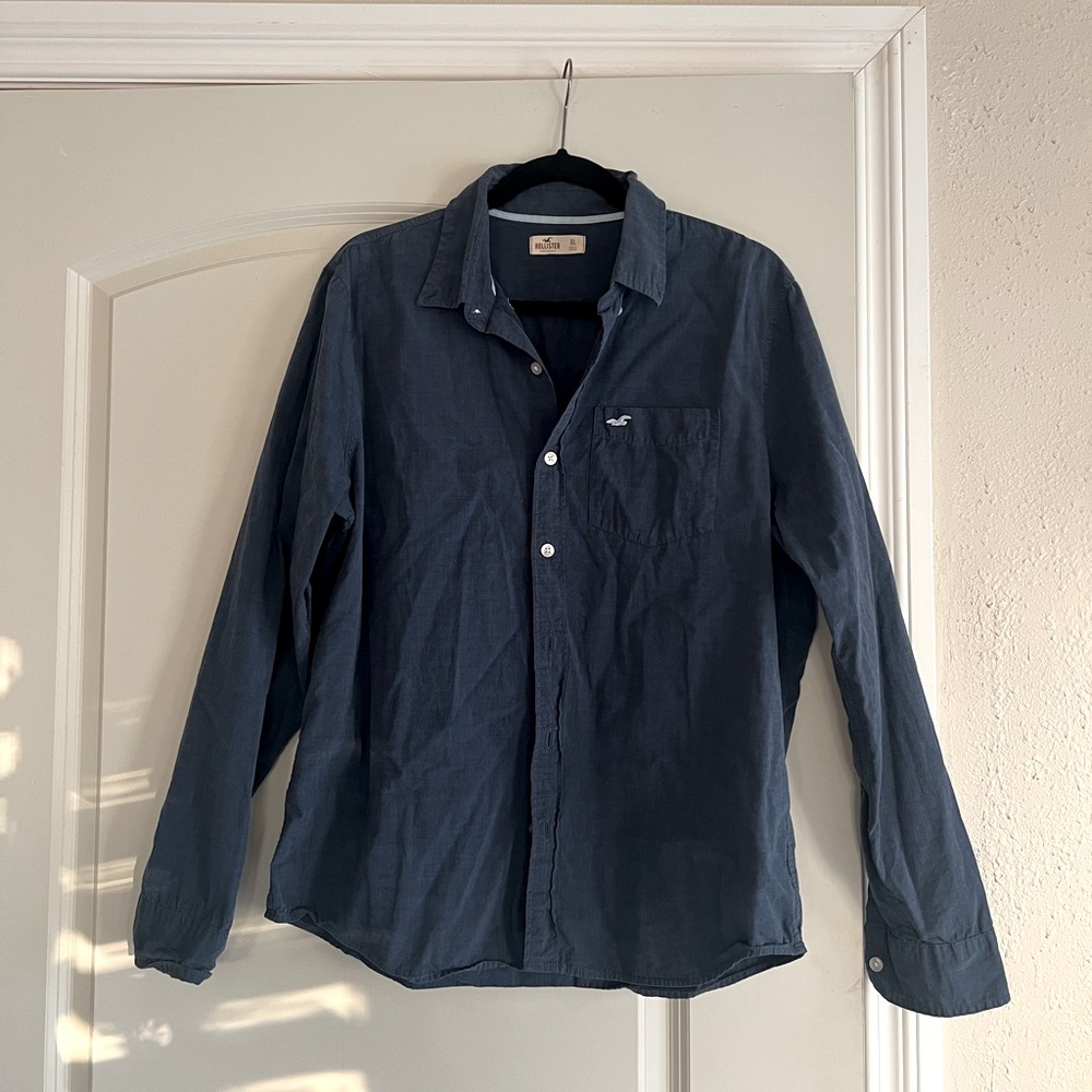 Hollister Men’s Long Sleeve Button Up